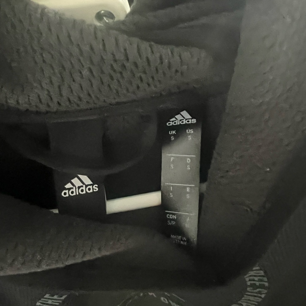 Adidas sweater new brand NWOT , black size S ٫ for men